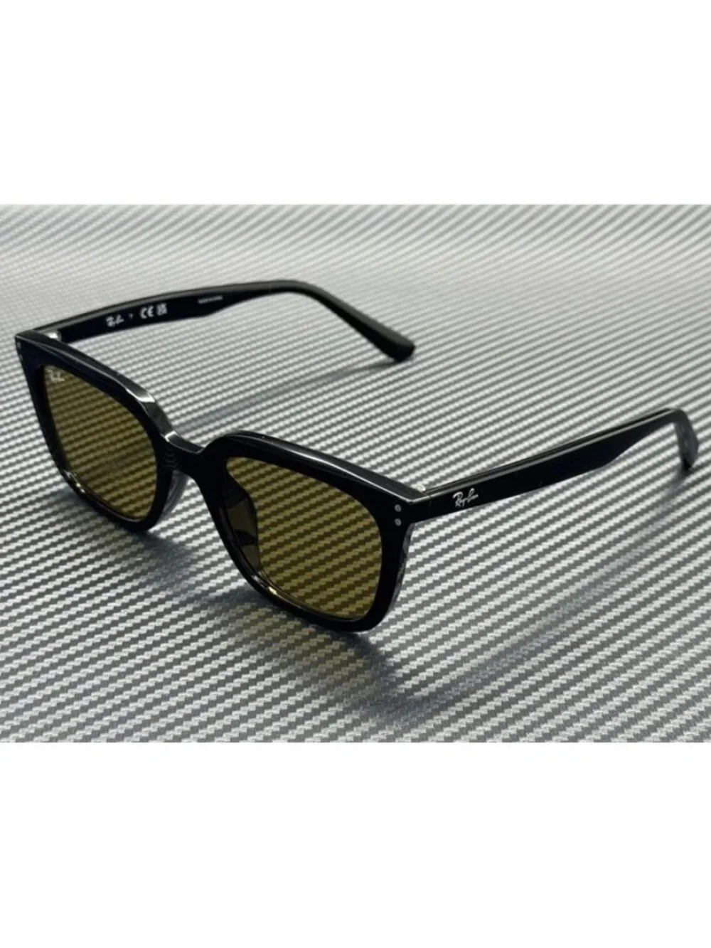 New Ray-Ban Men Black Sunglasses 54-21-145
